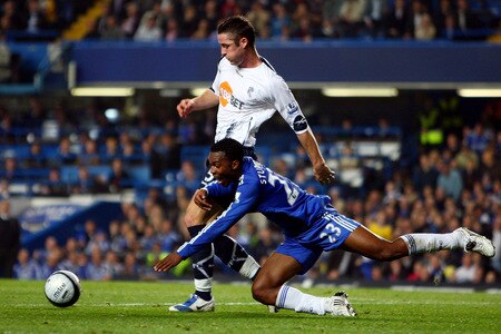 LONDON, ENGLAND - OCTOBER 28:  Gary Cahill of Bolton Wanderers battles for the ball with Daniel Sturridge of Chelsea during the Carling Cup 4th Round match between Chelsea and Bolton Wanderers at Stamford Bridge on October 28, 2009 in London, England.  <br /><br /><span class="help">(Photo by Phil Cole/Getty Images)</span>
