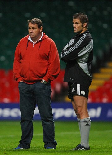 CARDIFF, WALES - NOVEMBER 06:  All Blacks captain Richie McCaw and coach Steve Hansen (l) look on during New Zealand All Blacks training at the Millennium stadium on November 6, 2009 in Cardiff, Wales.  <br /><br /><span class="help">(Photo by Stu Forster/Getty Images)</span>