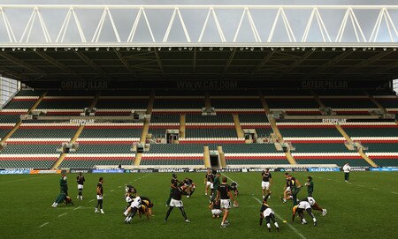 LEICESTER, ENGLAND - NOVEMBER 05:  South Africa in action during a South Africa Training Session at Welford Road on November 5, 2009 in Leicester, England.  <br /><br /><span class="help">(Photo by Matthew Lewis/Getty Images)</span>