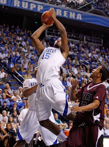 LEXINGTON, KY - NOVEMBER 02:  DeMarcus Cousins #15 of the Kentucky Wildcats shoots the ball during the game against the Campbellsville University Tigers at Rupp Arena on November 2, 2009 in Lexington, Kentucky.  <br /><br /><span class="help">(Photo by Andy Lyons/Getty Images)</span>