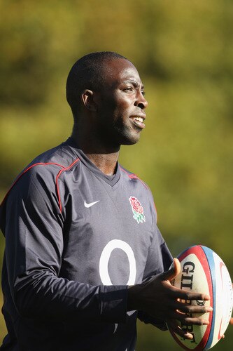 BAGSHOT, ENGLAND - NOVEMBER 04:  Ayoola Erinle holds onto the ball during the England training session held at Pennyhill Park on November 4, 2009 in Bagshot, England.  <br /><br /><span class="help">(Photo by David Rogers/Getty Images)</span>