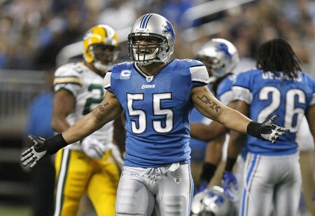 DETROIT , MI - NOVEMBER 26:  Larry Foote #55 of the Detroit Lions reacts after a second quarter penalty while playing the Green Bay Packers on November 26, 2009 at Ford Field in Detroit, Michigan. Green Bay won the game 34-12.  <br /><br /><span class="help">(Photo by Gregory Shamus/Getty Images)</span>