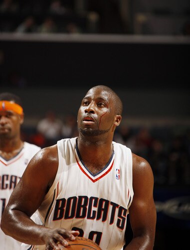 CHARLOTTE, NC - JANUARY 9:  Raymond Felton #20 of the Charlotte Bobcats has blood running down his face from a cut during the game against the Memphis Grizzlies on January 9, 2010 at the Time Warner Cable Arena in Charlotte, North Carolina.  <br /><br /><span class="help">(Photo by Kent Smith/NBAE via Getty Images)</span>