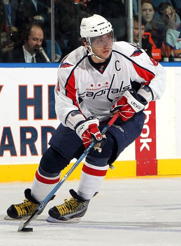 UNIONDALE, NY - JANUARY 26:  Alex Ovechkin #8 of the Washington Capitals skates against the New York Islanders on January 26, 2010 at Nassau Coliseum in Uniondale, New York.  <br /><br /><span class="help">(Photo by Jim McIsaac/Getty Images)</span>