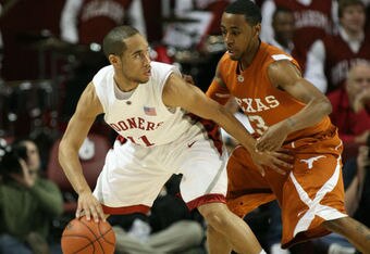 Random_key_42511_file_32070138_texas_v_oklahoma_crop_340x234