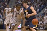 Random_key_23327_file_29369692_w_virgina_v_uconn_crop_150x100
