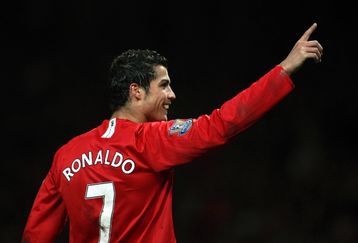 73915200_manchester_united_v_fulham_feature