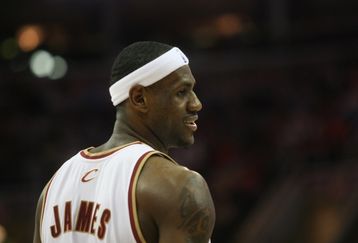 44112501_knicks_v_cavs_feature