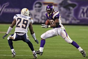 20343375_chargers_v_vikings_feature