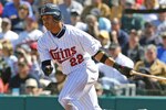 37539730_yankees_v_twins_crop_150x100