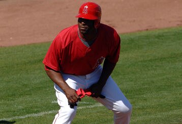 50632005_cubs_v_angels_feature