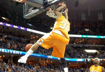 27356329_tennessee_v_memphis_crop_340x234