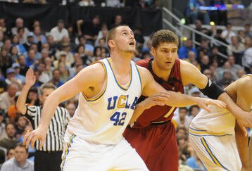 00732810_stanford_v_ucla_feature