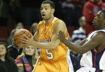 56054164_tennessee_v_gonzaga_crop_340x234