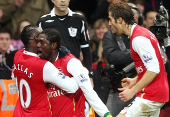 73965759_arsenal_v_blackburn_crop_340x234