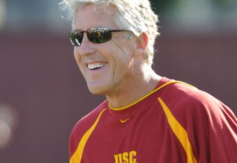 00732861_usc_football_practice_crop_340x234