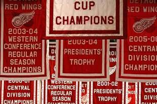 Hockeytown2_crop_310x205