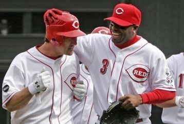 Capt_0a7c3f9042604b03b085d4667f6a96fb_phillies_reds_baseball_csb101_feature