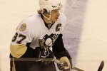 5340011_penguins_v_panthers_crop_150x100
