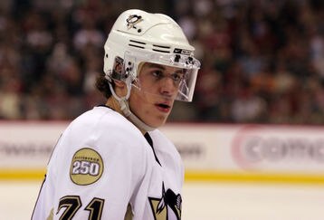 20342581_penguins_v_wild_feature