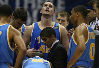 450ts1_05460_memphis_v_ucla_crop_340x234