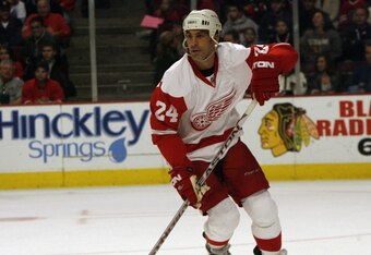 48471722_redwings_v_blackhawks_crop_340x234