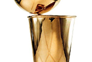 Larry_obrien_championship_feature