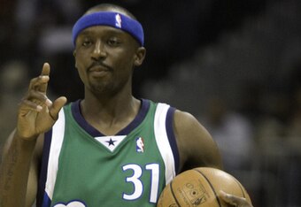 94570715_mavericks_v_hawks_crop_340x234