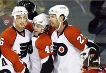 58530803_flyers_flames_hockeyx_crop_340x234