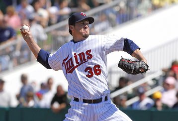 37539735_yankees_v_twins_feature