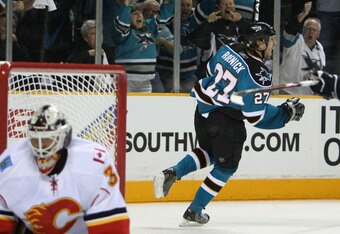 606d82770d04cec95554d3fb7ad1ccf2-getty-80538024jj028_calgary_flame_crop_340x234