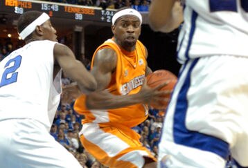 27356332_tennessee_v_memphis_feature