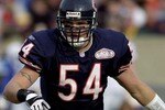 50_urlacher-alone_crop_150x100