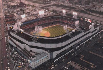 Tiger_stadium_at_dusk_feature
