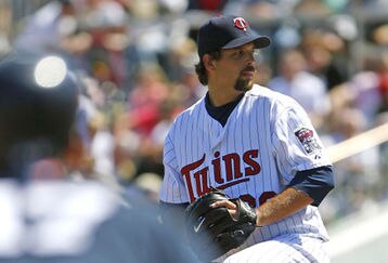 37539719_yankees_v_twins_feature