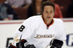 74083236_nhl_ducks_canadiens_crop_310x205