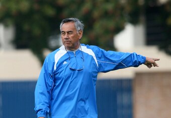 008120457_ucla_football_practic_crop_340x234