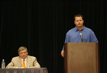 95259427_roger_clemens_press_co_feature