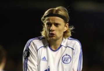 3439554928-soccer-uefa-cup-grou_feature