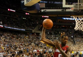 7493330_louisville_v_georgetown_crop_340x234