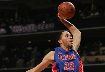 450ts160225_pistons_v_bobcats_crop_340x234