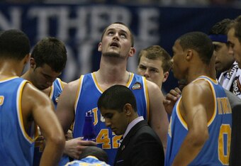 450ts1_05460_memphis_v_ucla_crop_340x234