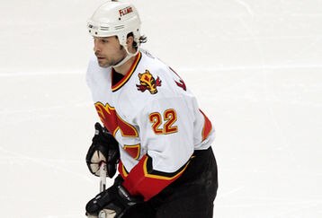 35317989_flames_v_sabres_feature