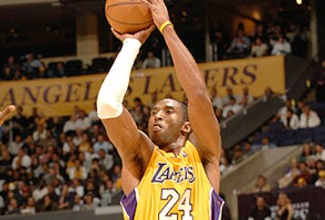 Kobe_jumper_feature
