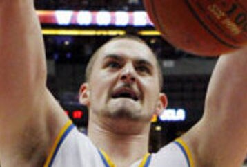 Kevin_love_dunk_feature