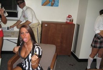 _referee2_crop_340x234