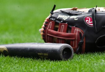 1253274_cardinals_v_padres_crop_340x234