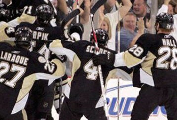 Penguins-celebrate_feature