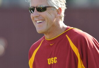 00732861_usc_football_practice_crop_340x234