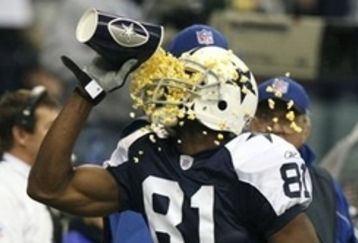 Terrell_owens_popcorn_dallas_feature